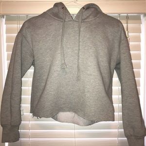 Grey cropped sweatshirt